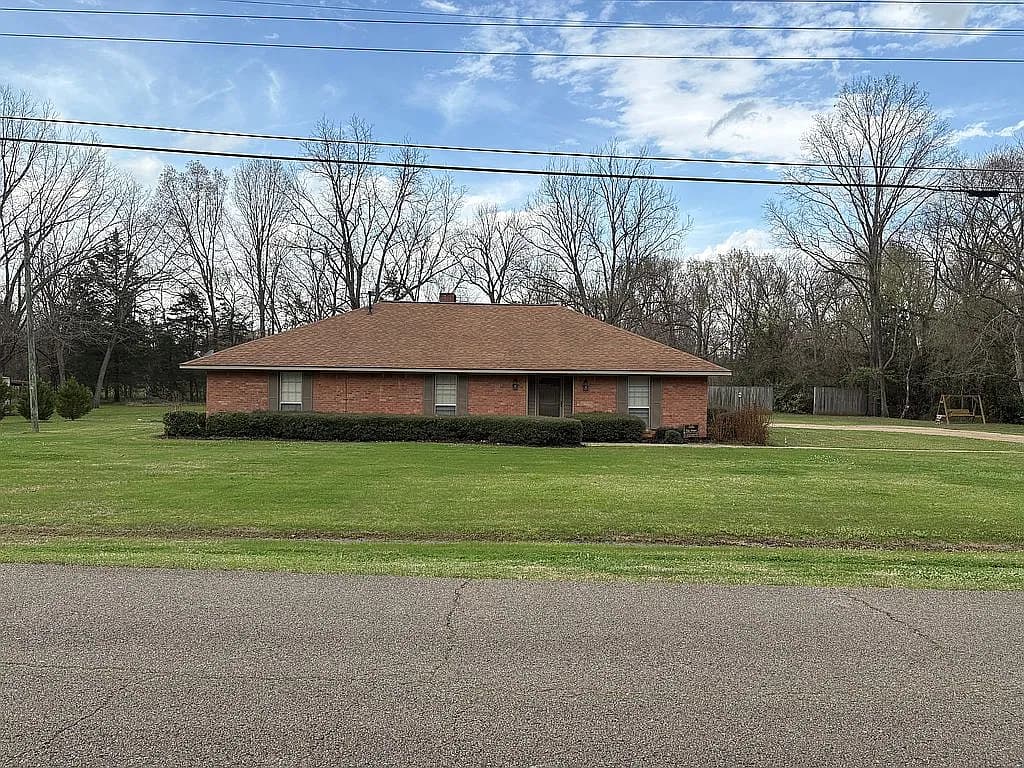 1244 Sandpiper Dr — exterior photo