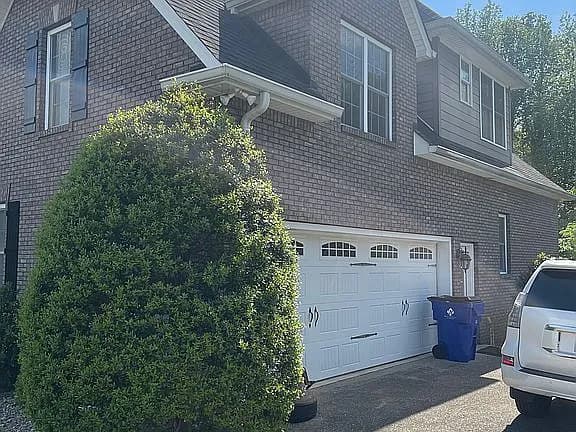 329 New Heritage Dr — exterior photo