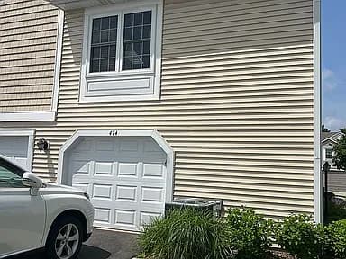 474 Le Parc Cir — exterior photo