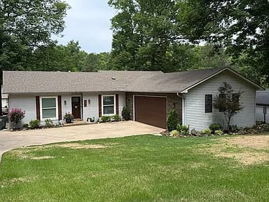 304 W Mountain View Dr — exterior photo
