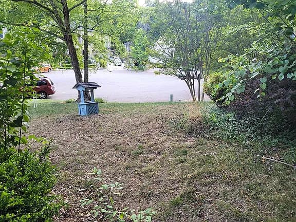 14 Country Woods Ct — exterior photo