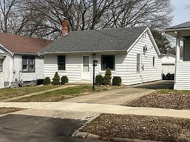 1113 Eastholme Ave — exterior photo