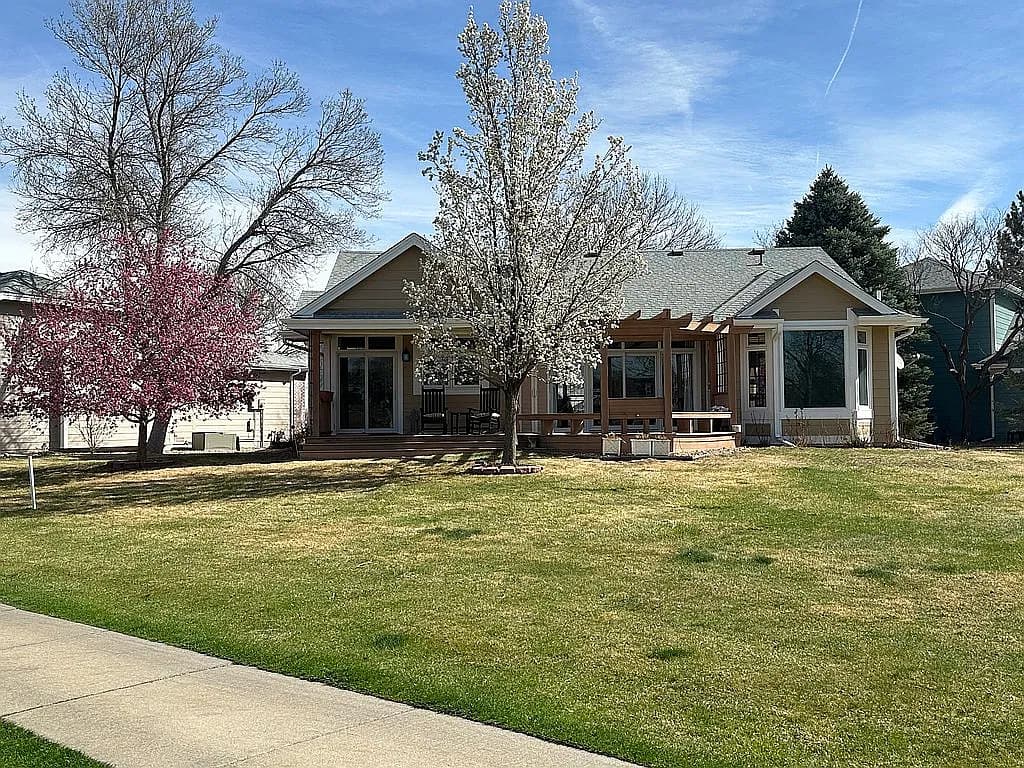 27 Birmingham Ct — exterior photo