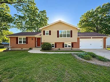 2819 Ridgewood Dr — exterior photo