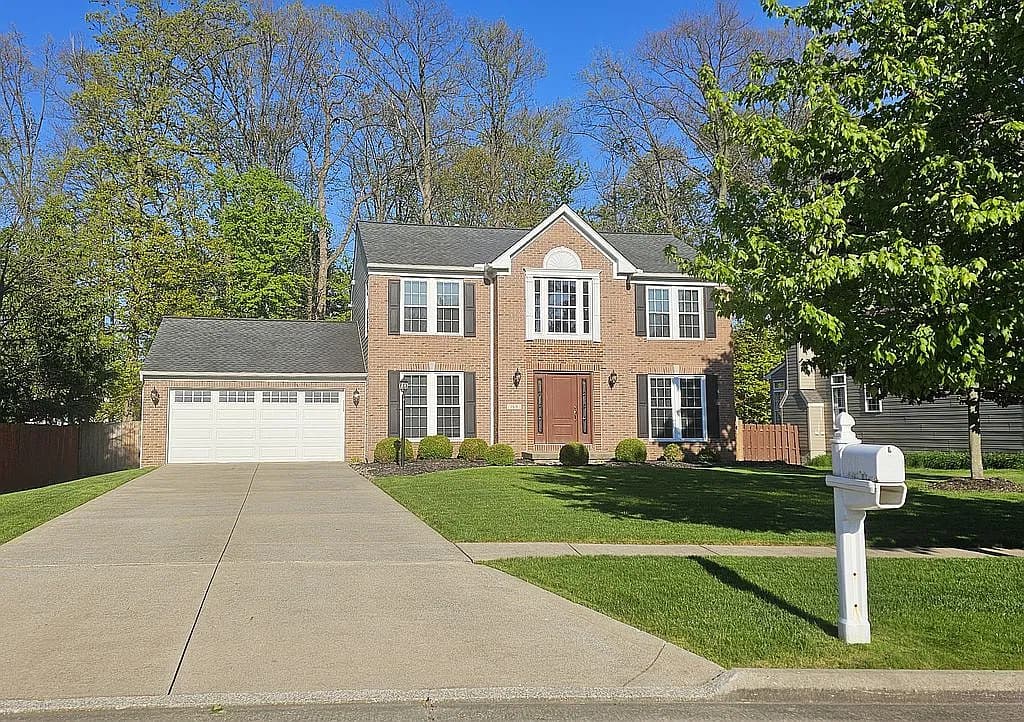 169 Aster Pl — exterior photo