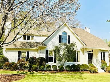 3044 S Cove Dr — exterior photo