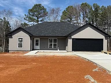 111 Angel Cir — exterior photo