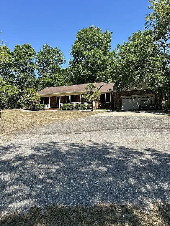 1231 Black Walnut Ct — exterior photo