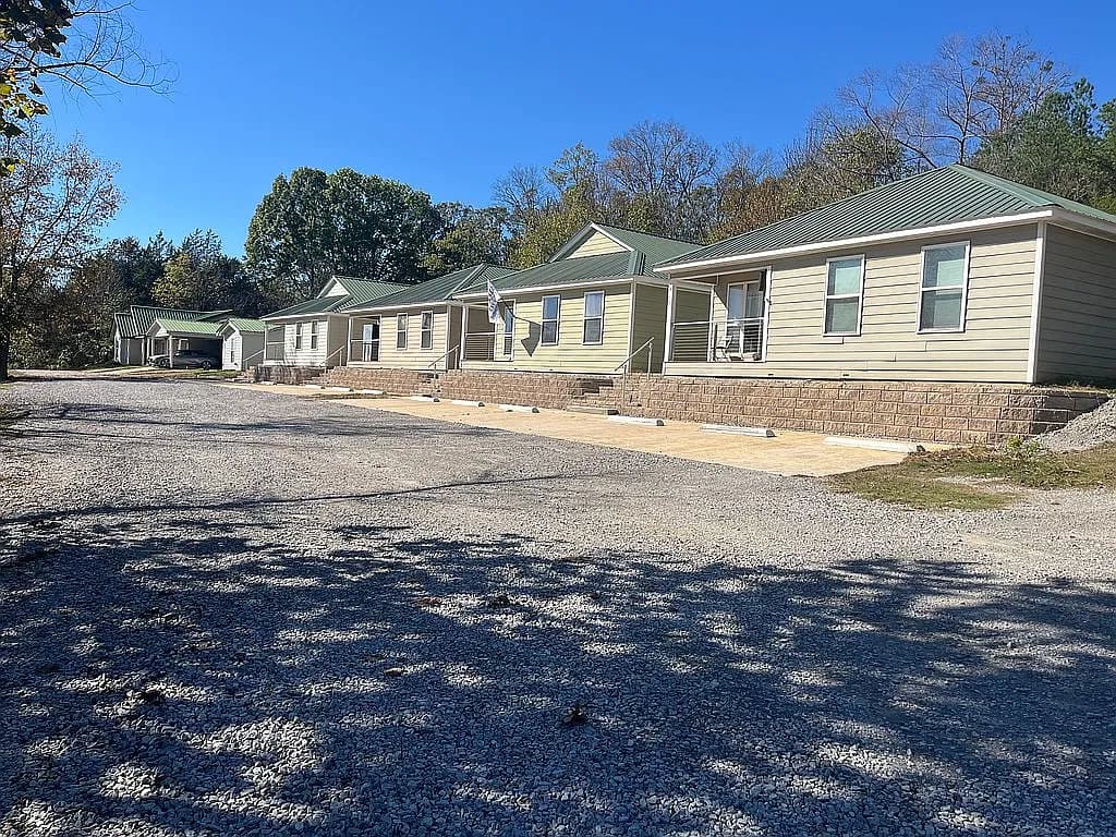 612 Brelands Overlook Dr — exterior photo