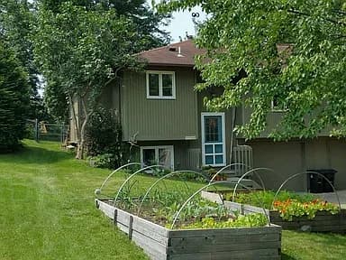 1964 S Ridge Dr — exterior photo