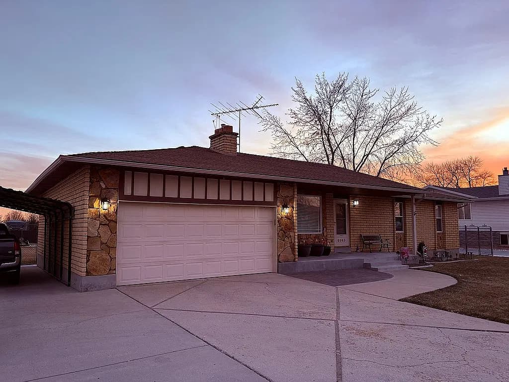 6043 W 9740 N — exterior photo