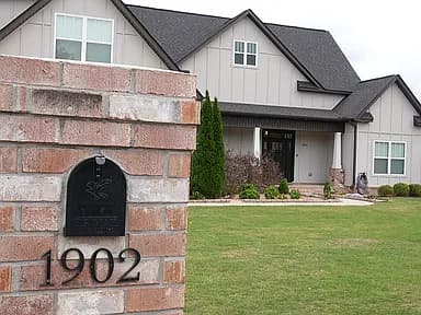 1902 Peach Orchard Rd NW — exterior photo