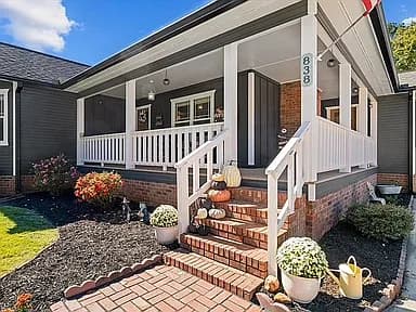 838 Wildwood Dr — exterior photo