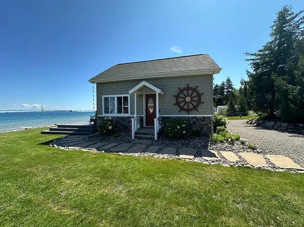 1324 Wenniway Dr — exterior photo