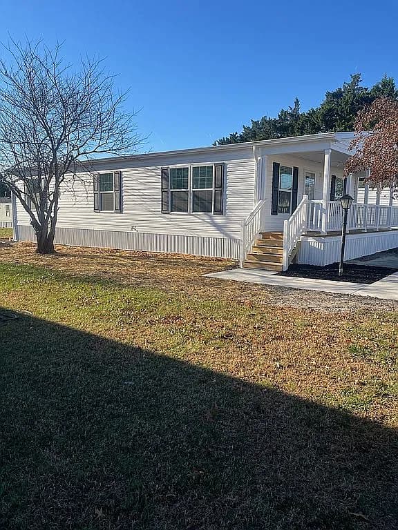 4 Marie Ct — exterior photo