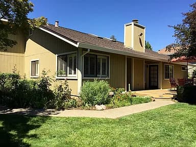 6514 Farr Ct — exterior photo