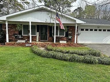 121 Stone Haven Dr — exterior photo