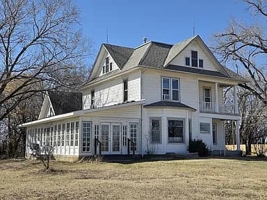 13113 S Victory Rd — exterior photo