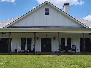 94 Race Track Rd — exterior photo