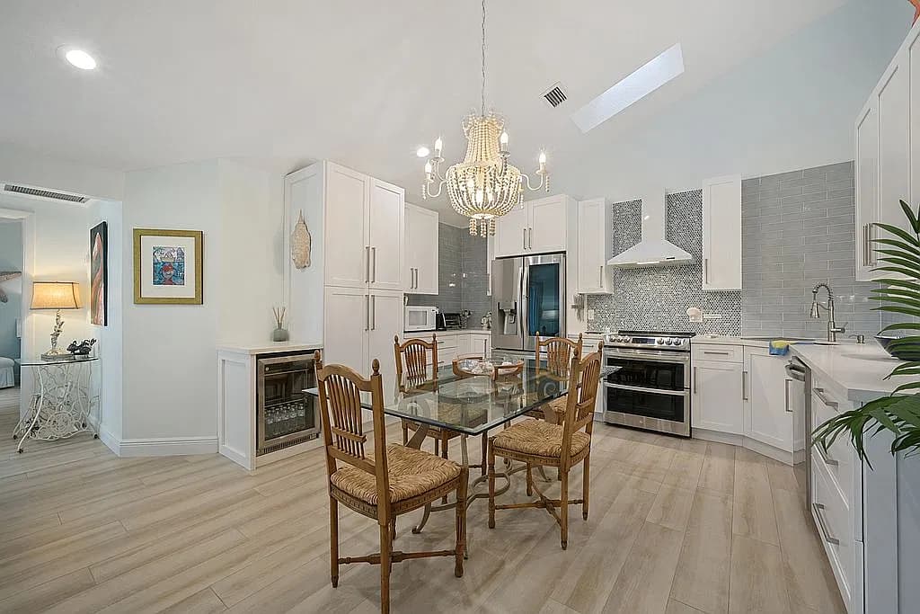 1801 S Us Highway 1 APT 6A — exterior photo