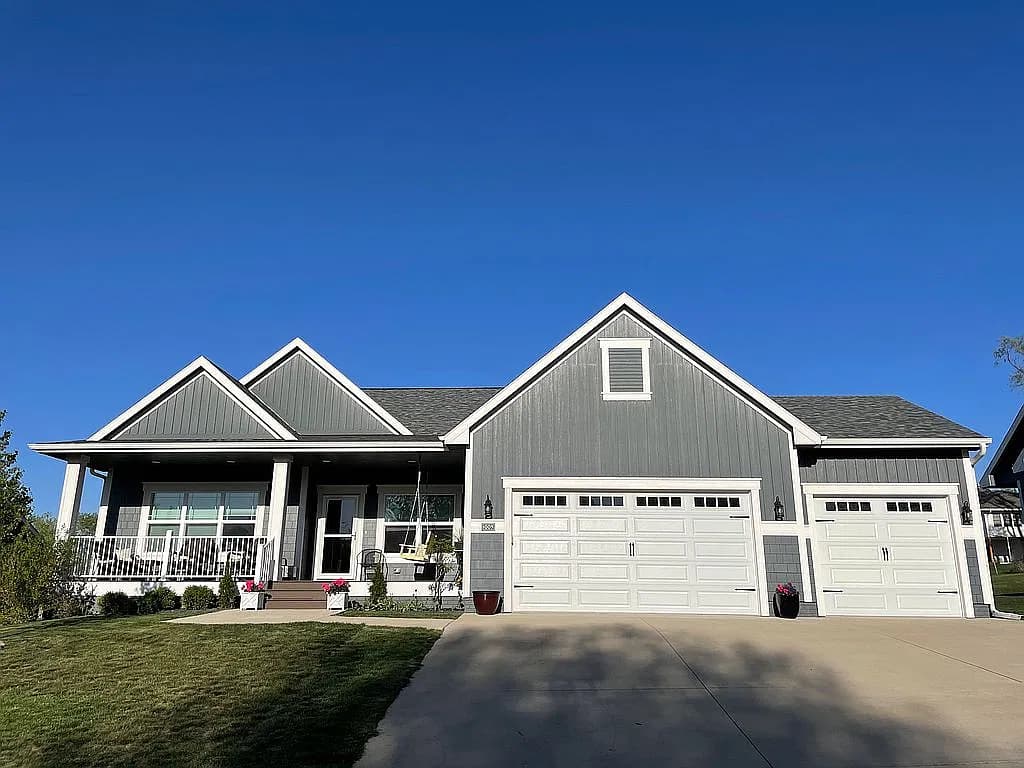 1009 S 12th St — exterior photo