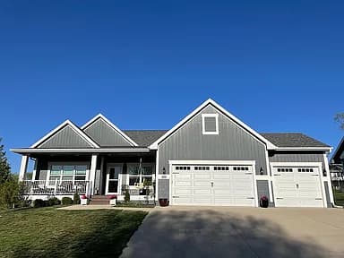 1009 S 12th St — exterior photo