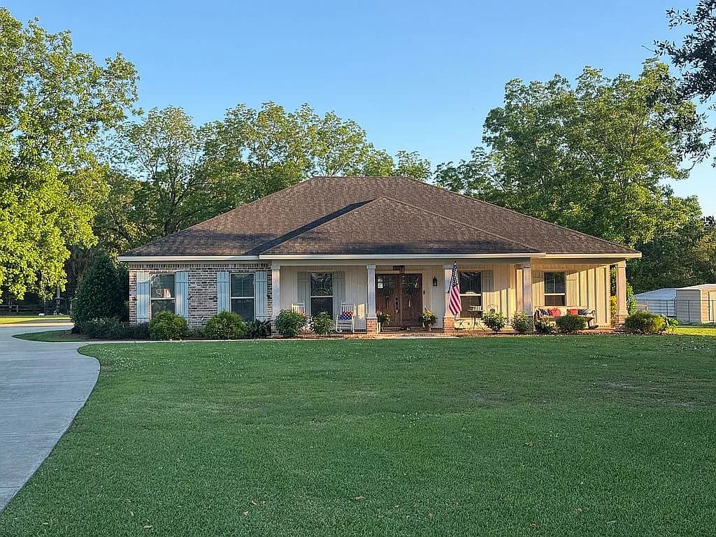 10051 Blackwell Nursery Rd S — exterior photo