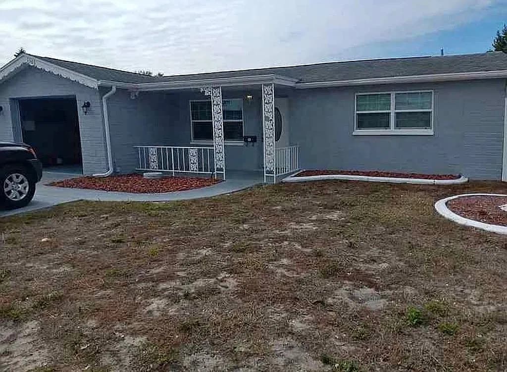 1301 Viking Dr — exterior photo
