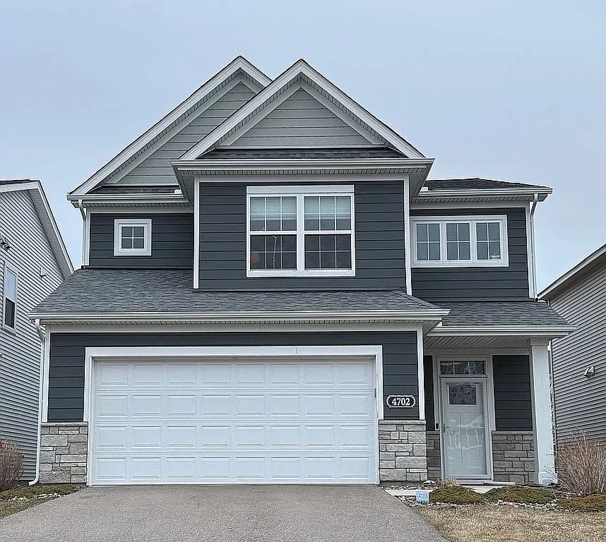 4702 Cranesbill Rd — exterior photo
