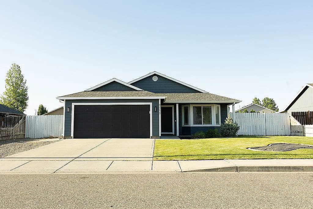 9115 Percheron Dr — exterior photo