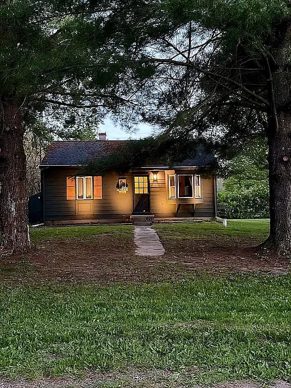 420 Oakdale Rd — exterior photo