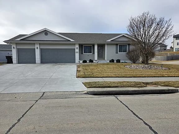 21913 Bobwhite Ave — exterior photo