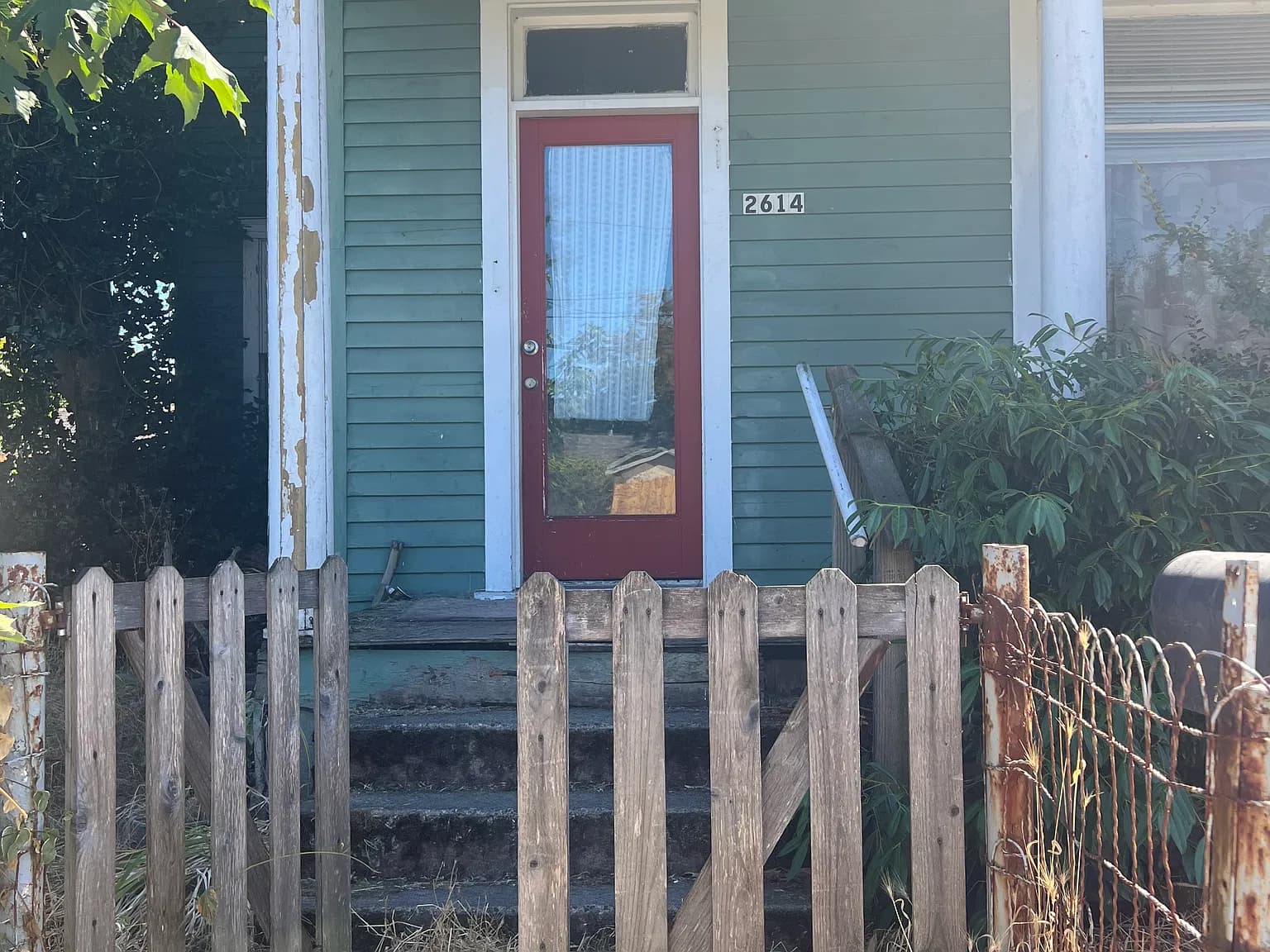 2614 S 54th St — exterior photo
