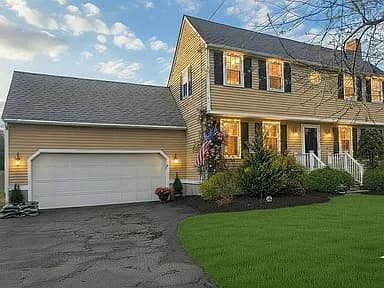 4 Ocean Ave — exterior photo