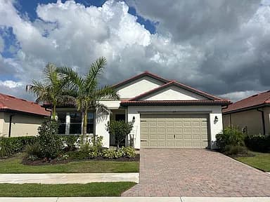 304 Gialla Rd — exterior photo