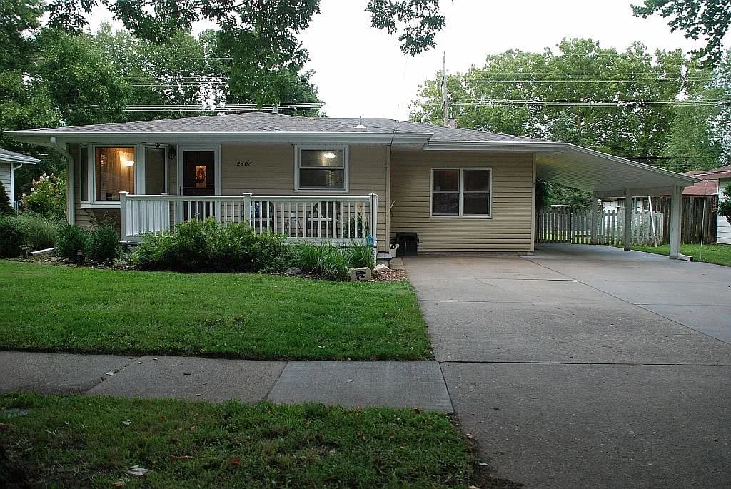 2406 Brockman St — exterior photo