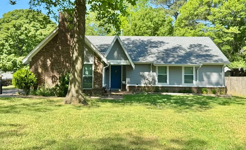 7509 Millbridge Dr — exterior photo