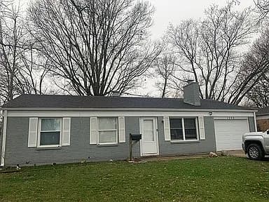 2448 N Franklin Rd — exterior photo