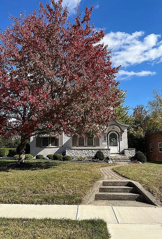 618 N Ash St — exterior photo