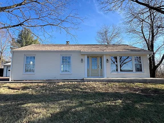 305 Green Hill Rd — exterior photo