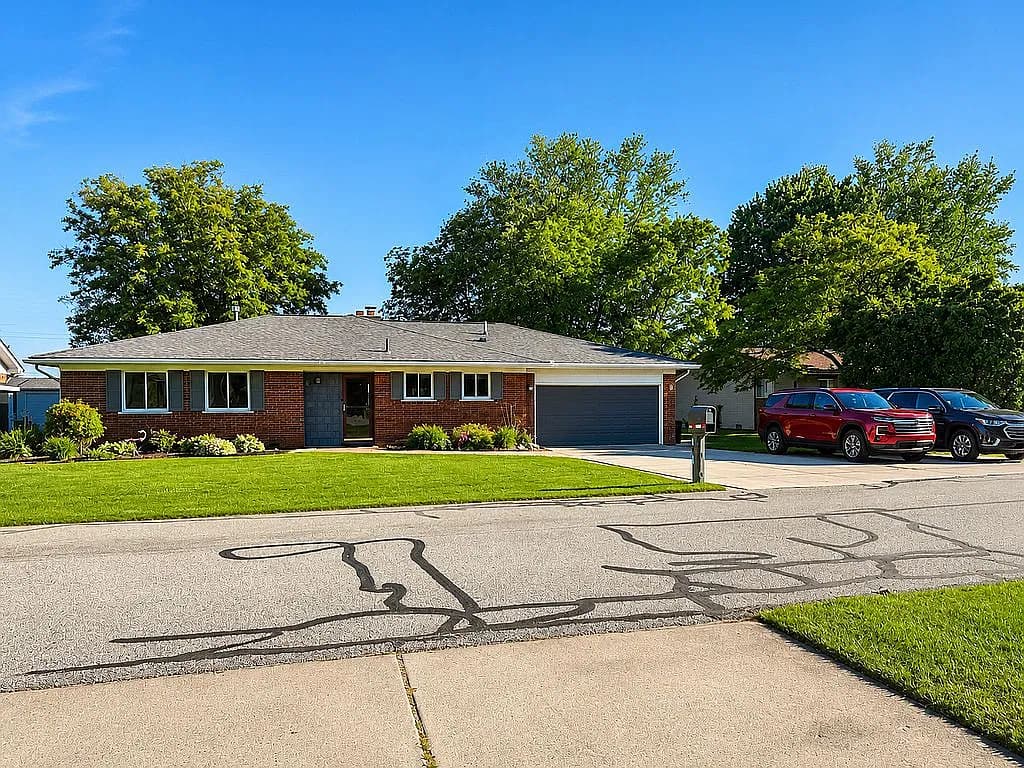 7315 Flamingo St — exterior photo