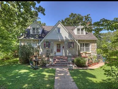 620 Oak Ridge Dr — exterior photo