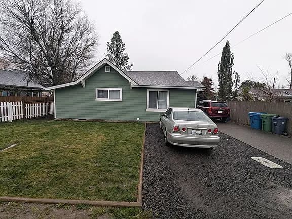 821 Liberty St — exterior photo