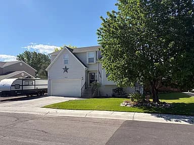 323 Jacob St — exterior photo