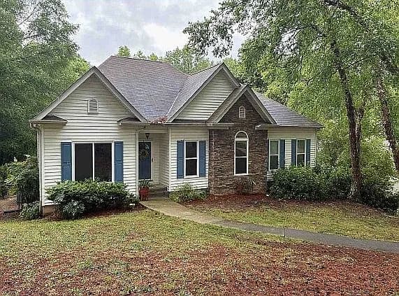 5905 Virginia Dr — exterior photo