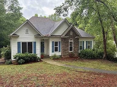 5905 Virginia Dr — exterior photo