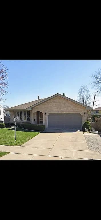 7515 Cronin Ave — exterior photo