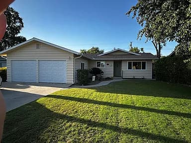 1046 W Princeton Ave — exterior photo