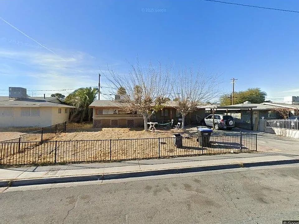 1017 N Tonopah Dr — exterior photo