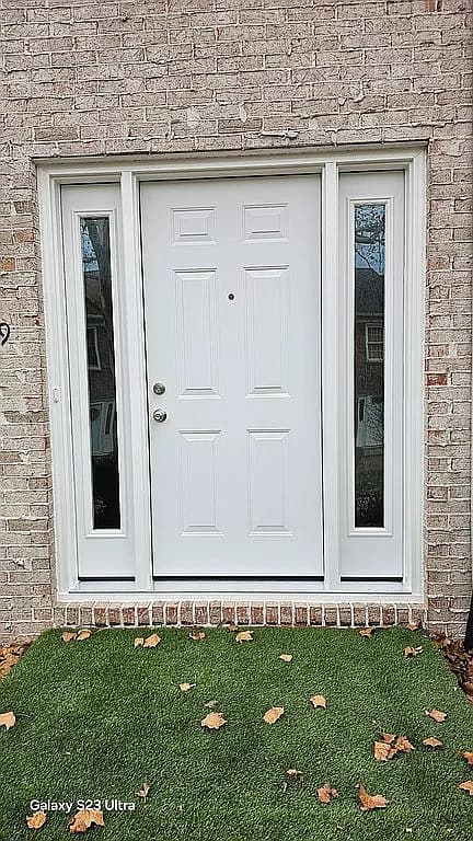 619 Dlyn St — exterior photo